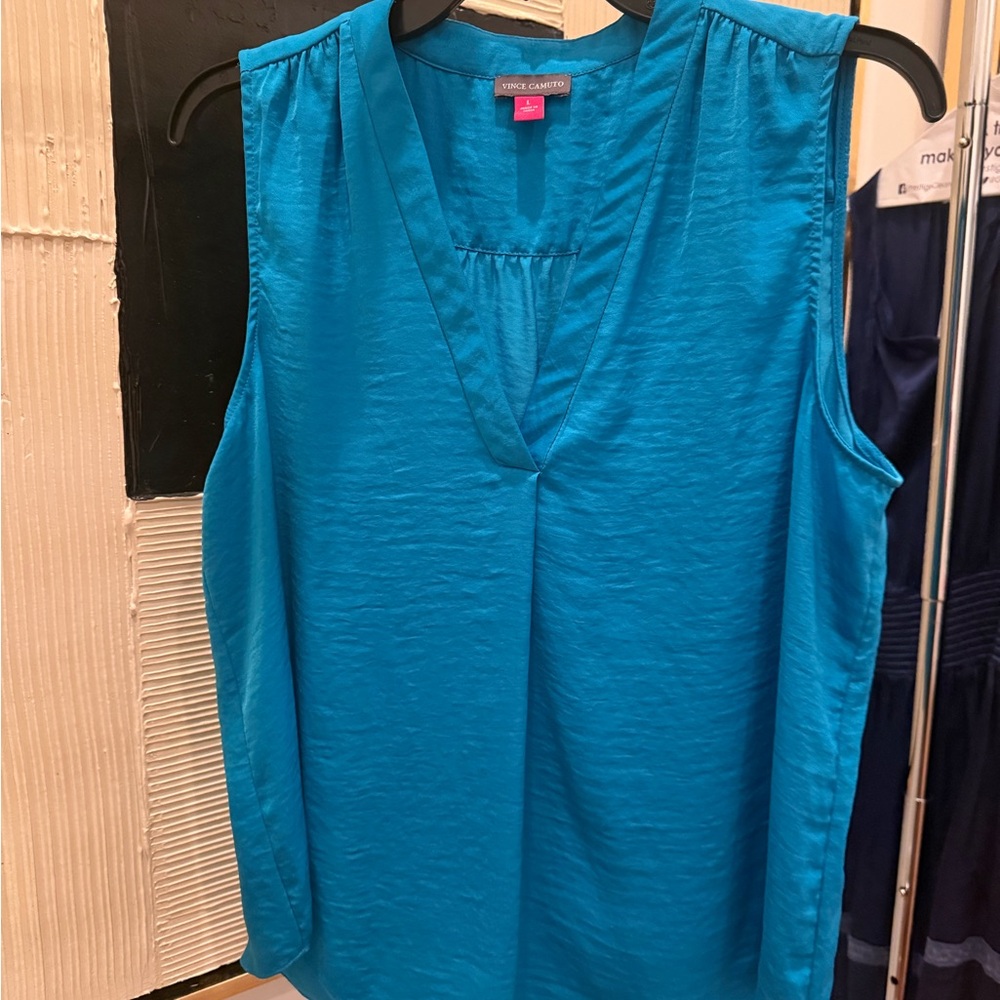Vince Camuto Women's Beautiful Turquoise Sleeveless Blouse
